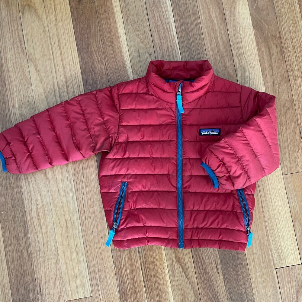 Toddler Patagonia Baby Down jacket size 2T great condition